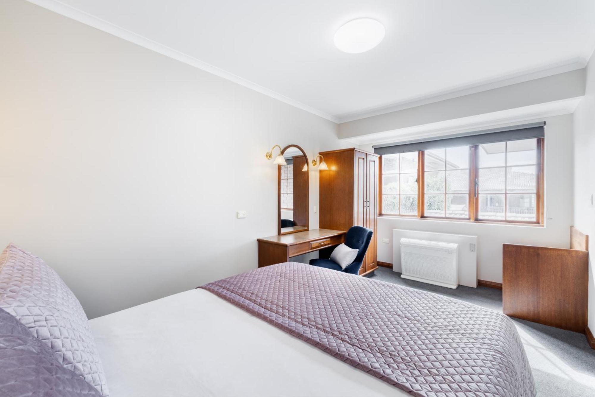 One Bedroom Spa Suite,1436017255:JPEG