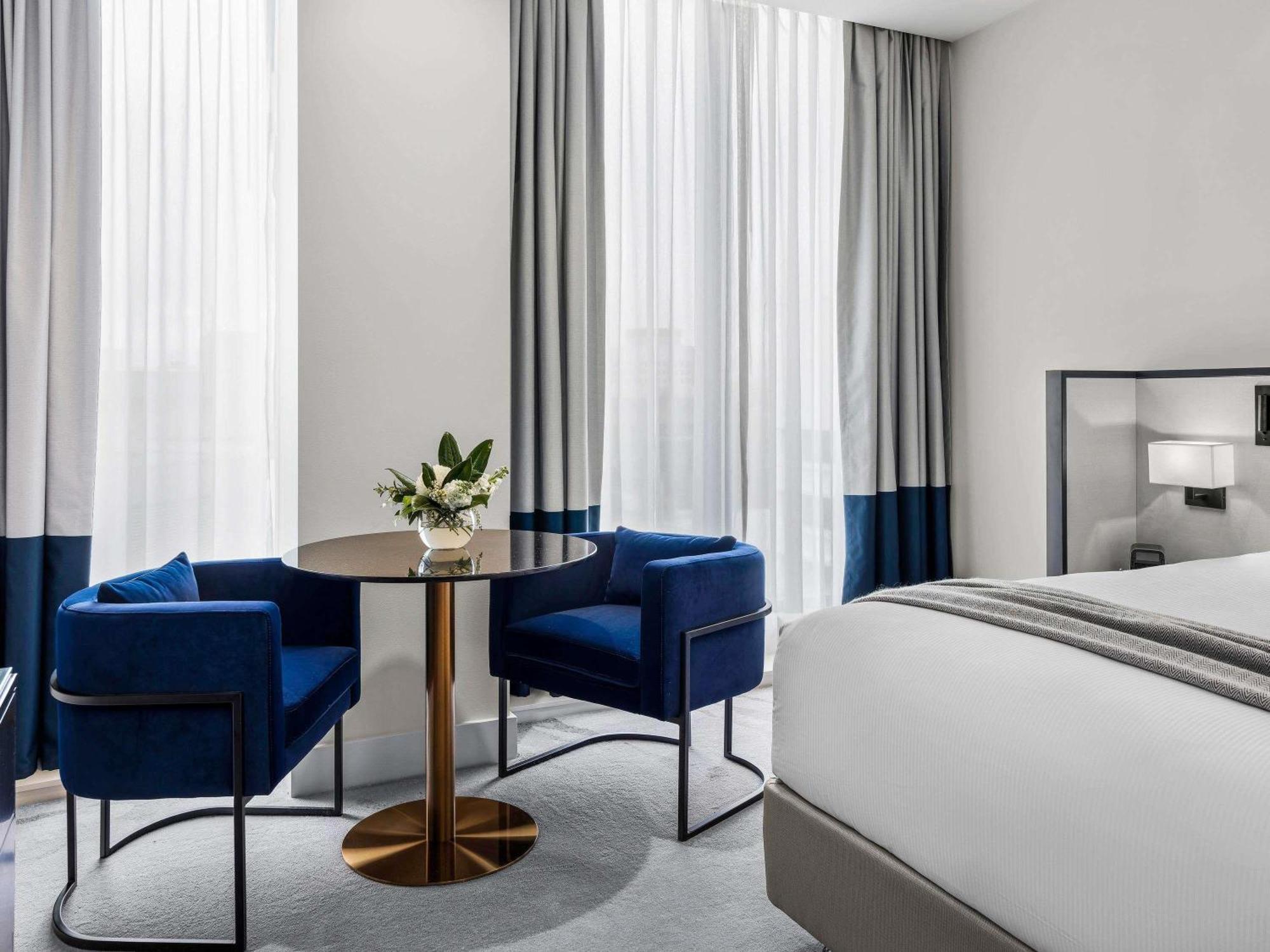 Peppers Premium King Room