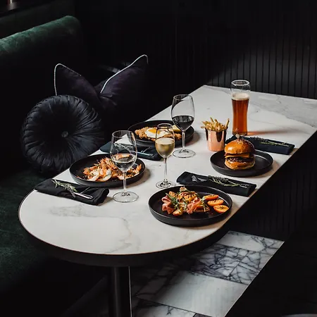 Mayfair Hotel Adelaide-3